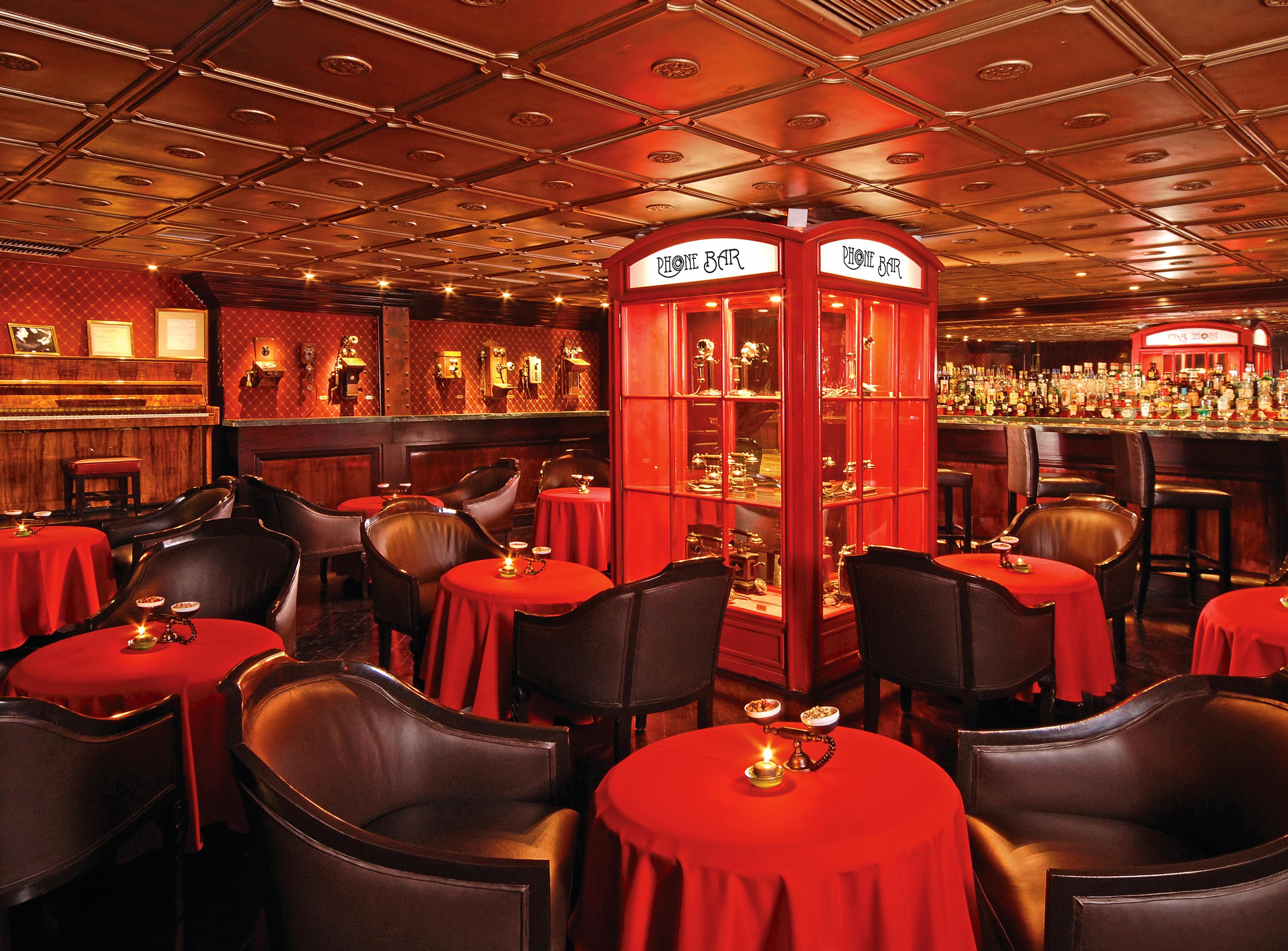 Hotel Geneve CD de Mexico Buitenkant foto The interior of the bar