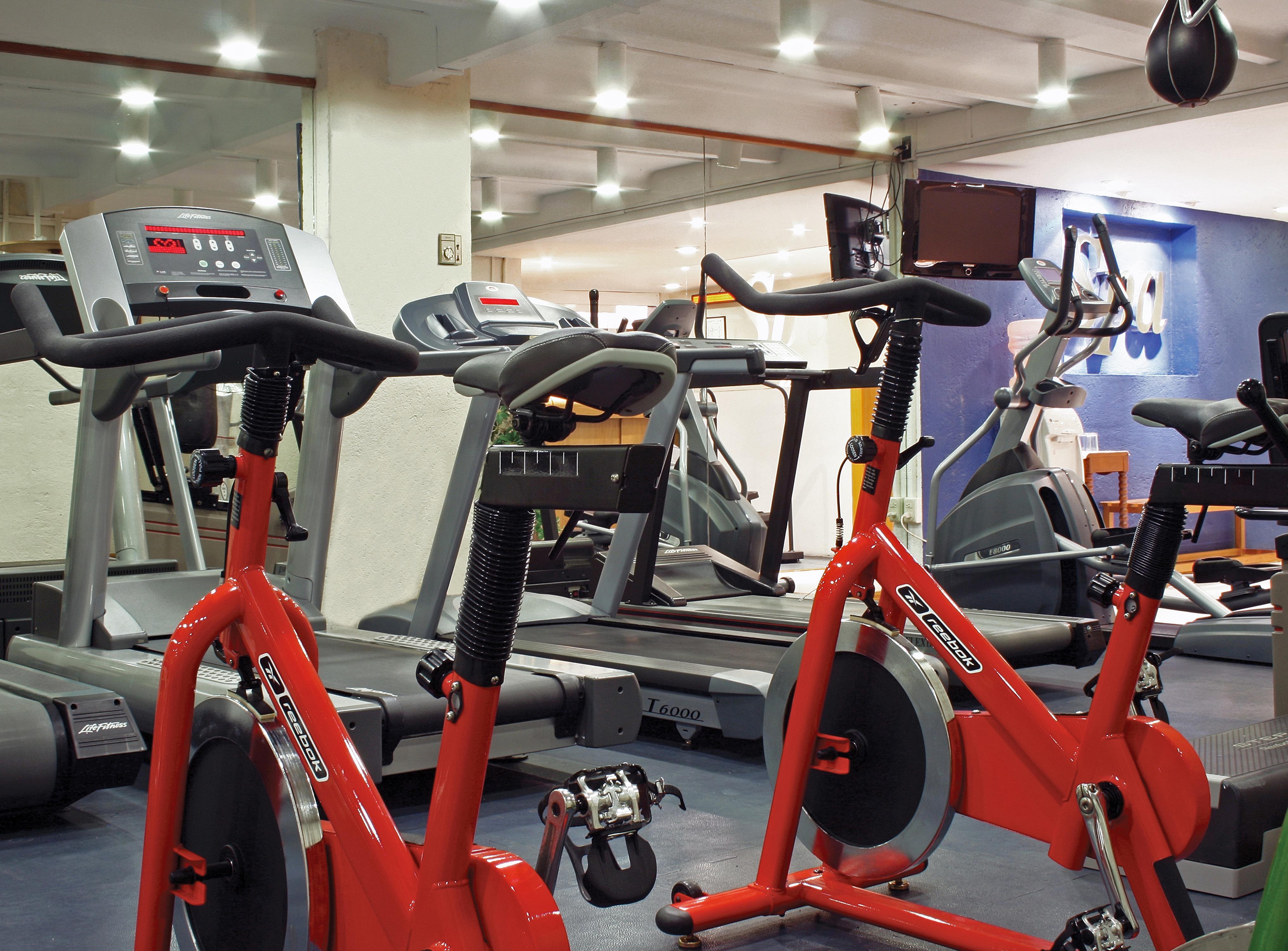 Hotel Geneve CD de Mexico Buitenkant foto A typical gym
